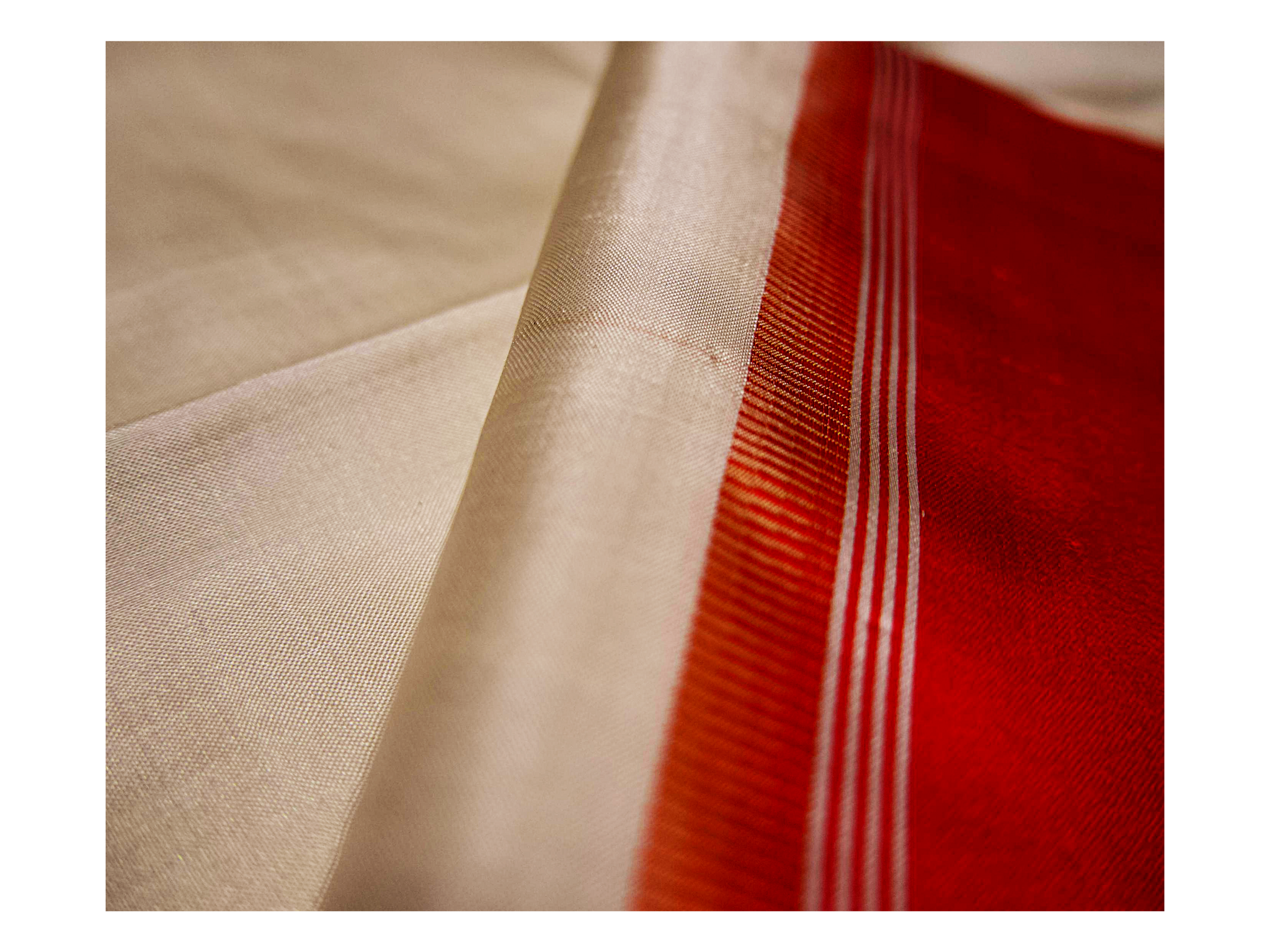 Pure Gorod in plain  Red & White Saree
